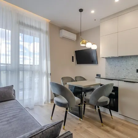 Petrovdom Apartments 12-85 In Rc French Quater 2 , Predslavynska 42 Apartment Kyiv
